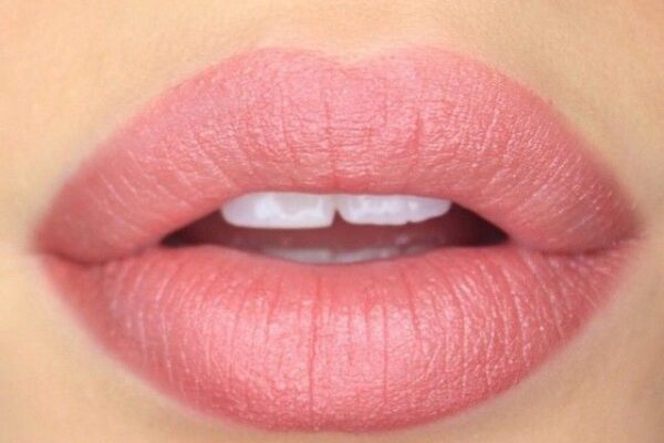 lip blush tattoo