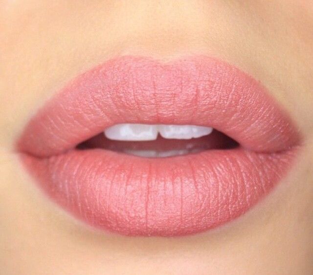 lip blush tattoo