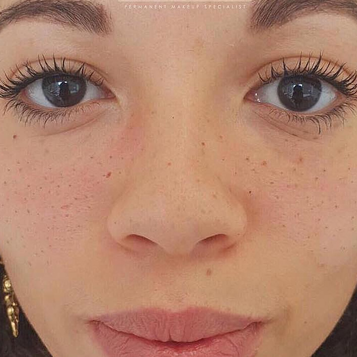 faux-freckles-london-sian-dellar faux freckles sian dellar london